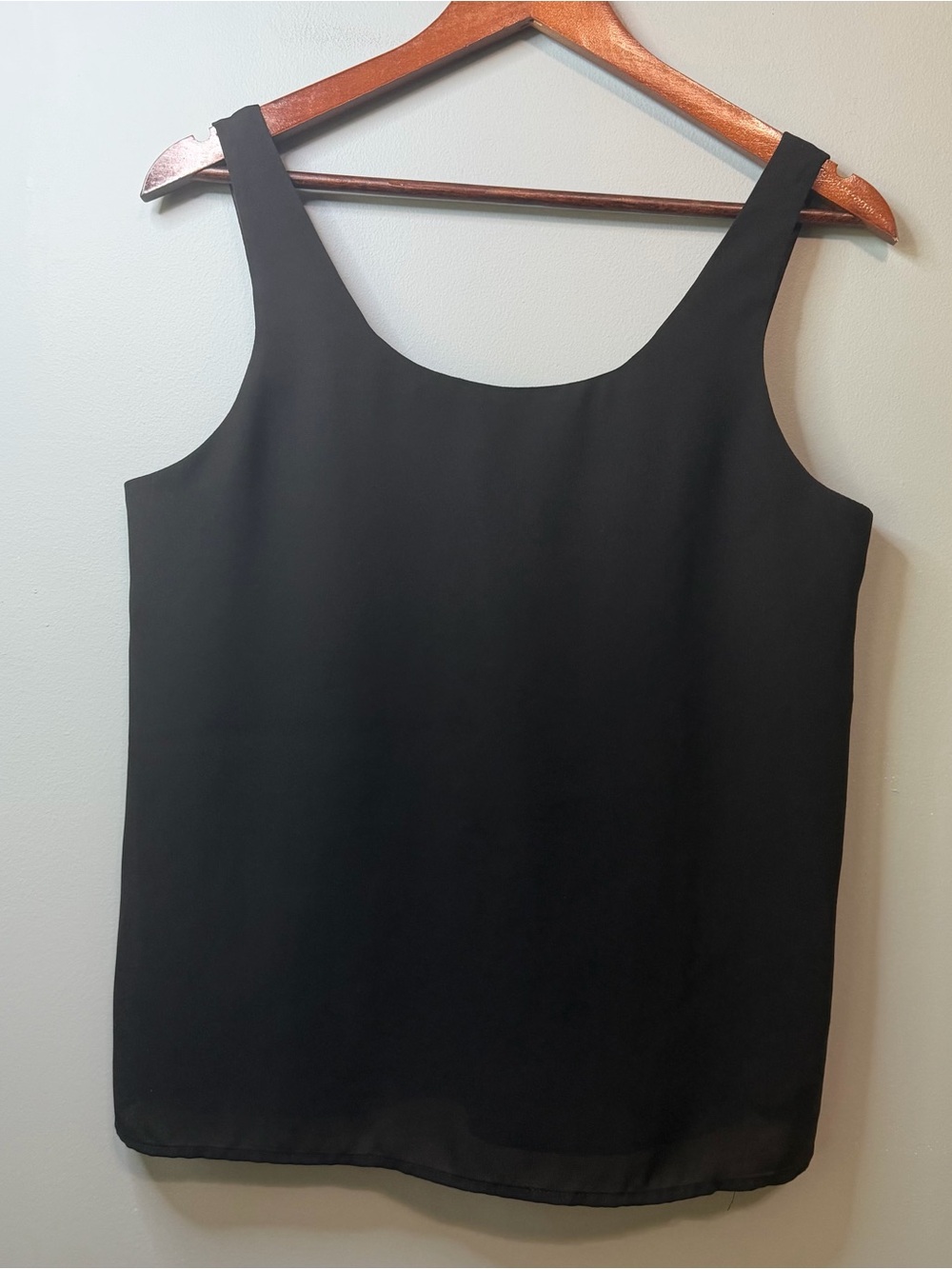 Adrianna Papell Evening Essentials Black Chiffon Lined Scoop Neck Tank Top Med